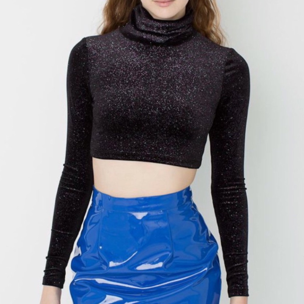 Cali Sun & Fun crop turtleneck